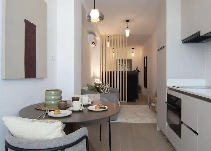 Nomad Viveros 02 * Valence